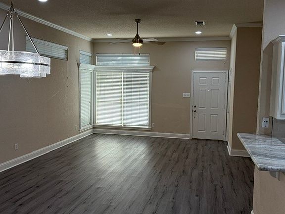 5th image of 501 N Old Betsy Rd #2