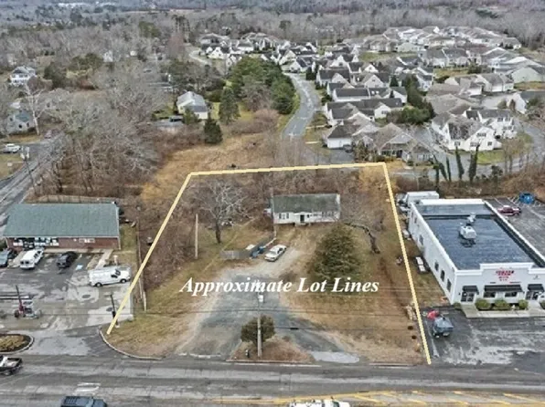 503 State Rd, Plymouth, MA 02360