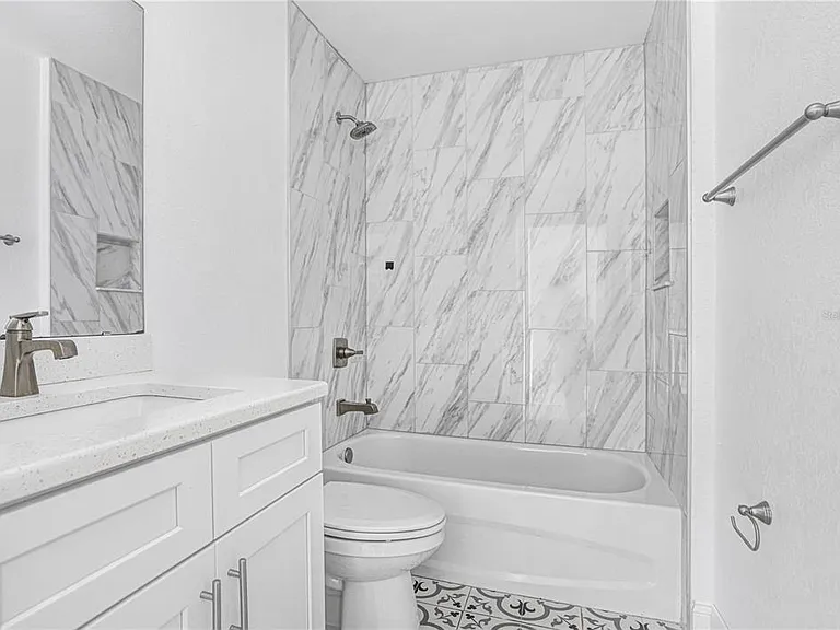 349 Honey Bee Ln — Photo 11