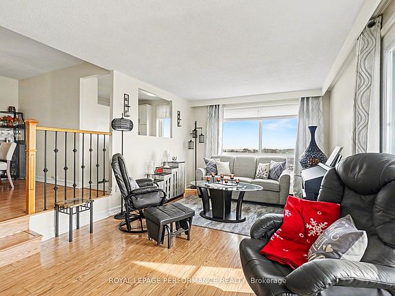 4th image of 915 Elmsmere Rd #715