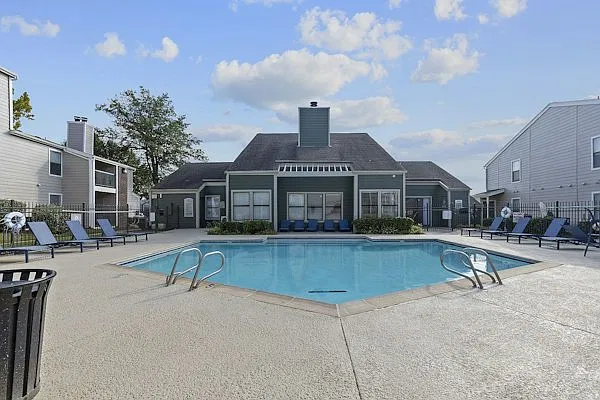 Cedar Glade Apts — Photo 2