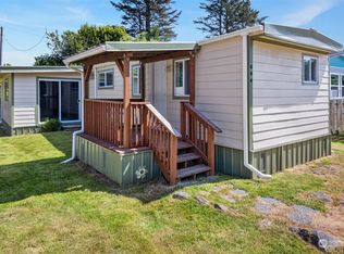 864 Magellan Ave NE, Ocean Shores, WA