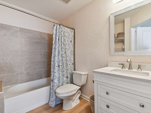4th image of 17108 Carrington Park Dr