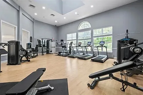 601 Pointe View Dr — Photo 4