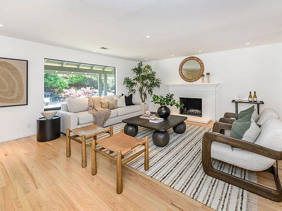 5th image of 129 Robinhood Drive