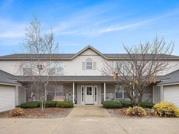 611 Trinity Dr Unit 3, Caledonia, MI 49316