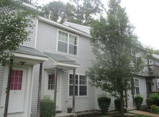 27 Oyster Bay Rd APT C, Absecon, NJ 08201