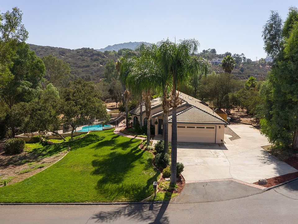 1st image of 16515 Shady Oaks Dr
