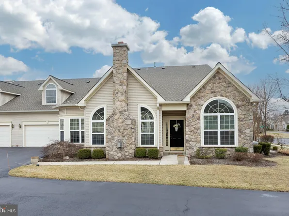 410 Calloway Ct, Linfield, PA 19468