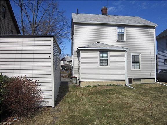 5th image of 2236 E 31st St