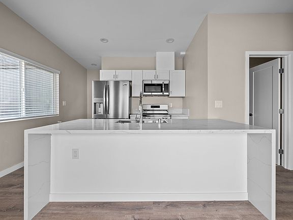2nd image of 4924 Tierra Baja Way Unit 1
