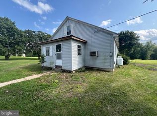 30 New Lancaster Valley Rd, Milroy, PA 17063