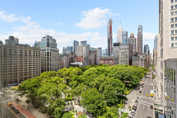 Sold by Compass | media 16