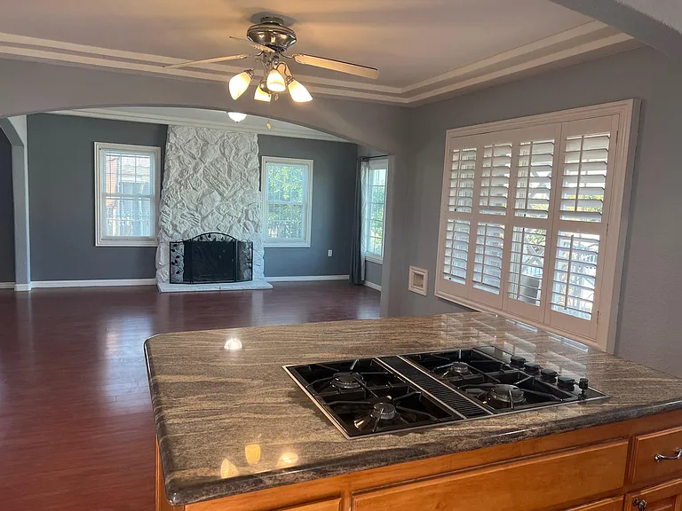 3887 Ocean View Blvd — Photo 26