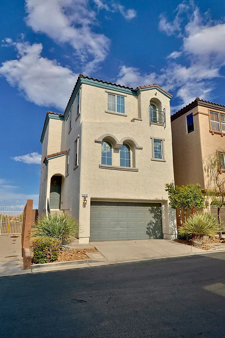 Fabulous 3-story home in the heart of Southwest Las Vegas! — Photo 1