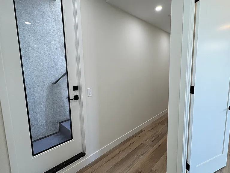 260 Donax Ave — Photo 53