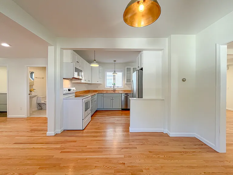 22 Crescent Ave — Photo 26