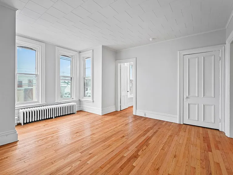 519 23rd St #2 — Photo 3