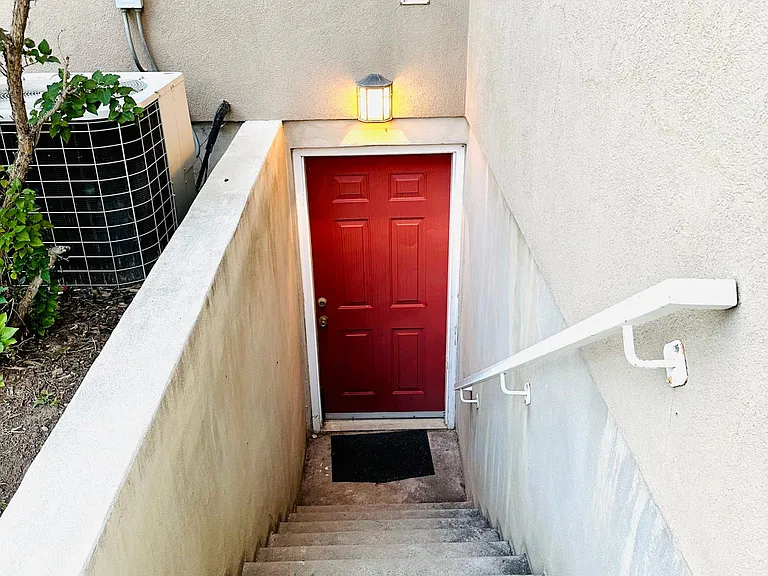 388 E Mountain Berry Dr — Photo 18