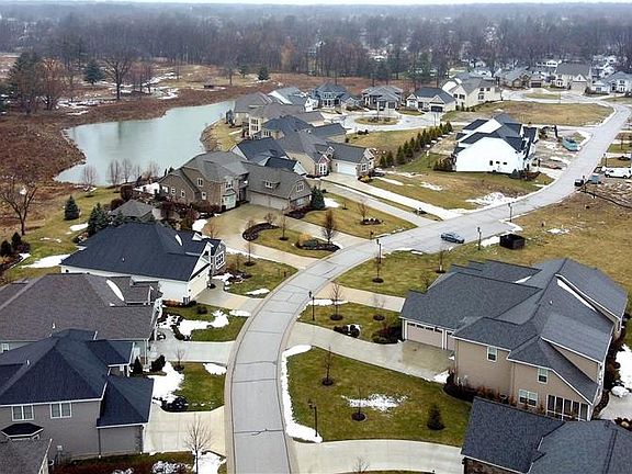 2nd image of 140 Eagle Point Dr
