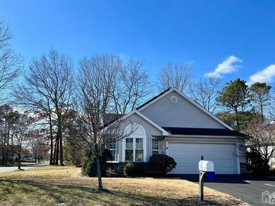 2 Schoolhouse Ln, Lakewood, NJ, 08701