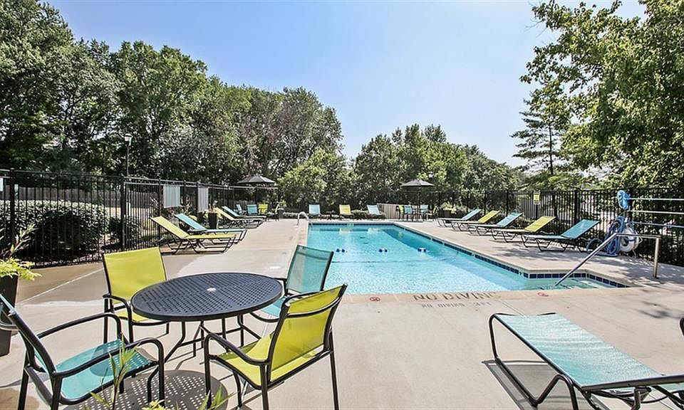 1st image of 13636 Riverway Dr #615-D