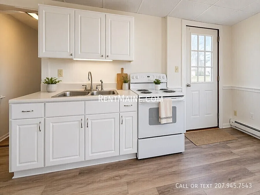 Building Photo - 38 Academy St #C