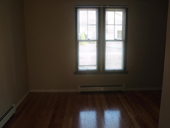 Bed room or dinning room