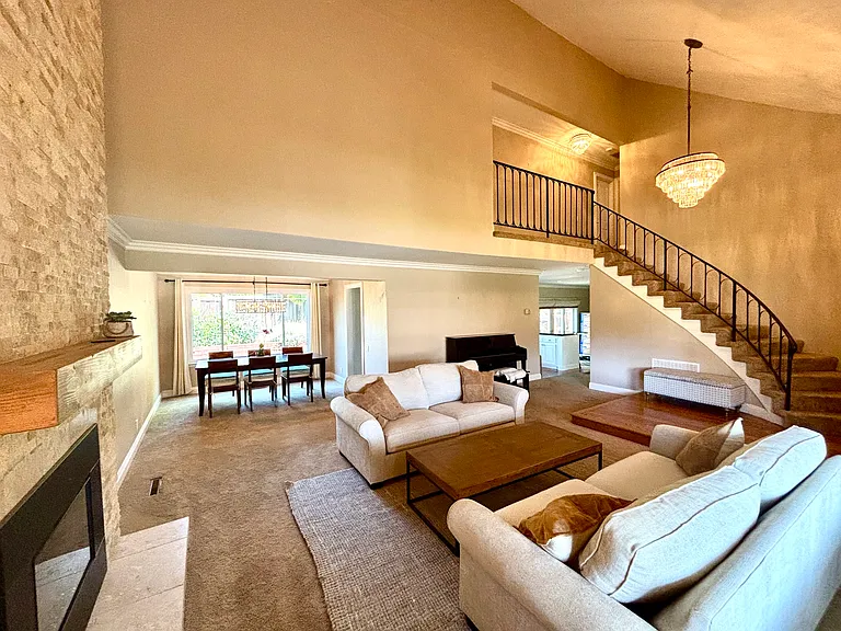 4413 Sugarland Ct — Photo 4