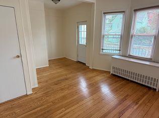 (Undisclosed Address), Yonkers, NY 10701