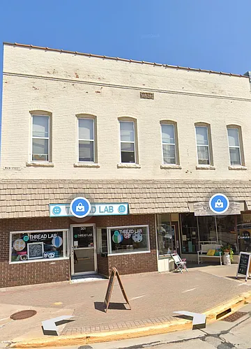 301 Main St E Photo 1