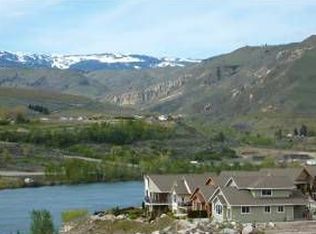 2896 Blue Heron Ln, Wenatchee, WA 98802