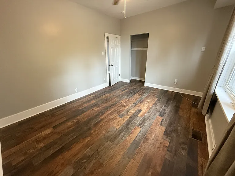 8645 Natural Bridge Rd — Photo 13