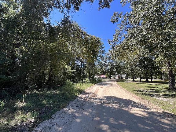 3rd image of 2581 Holly Drive Loop