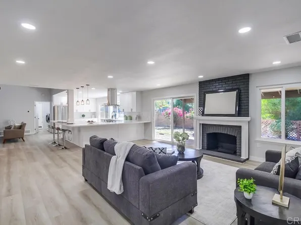 12580 Oaks North Dr, San Diego, CA 92128