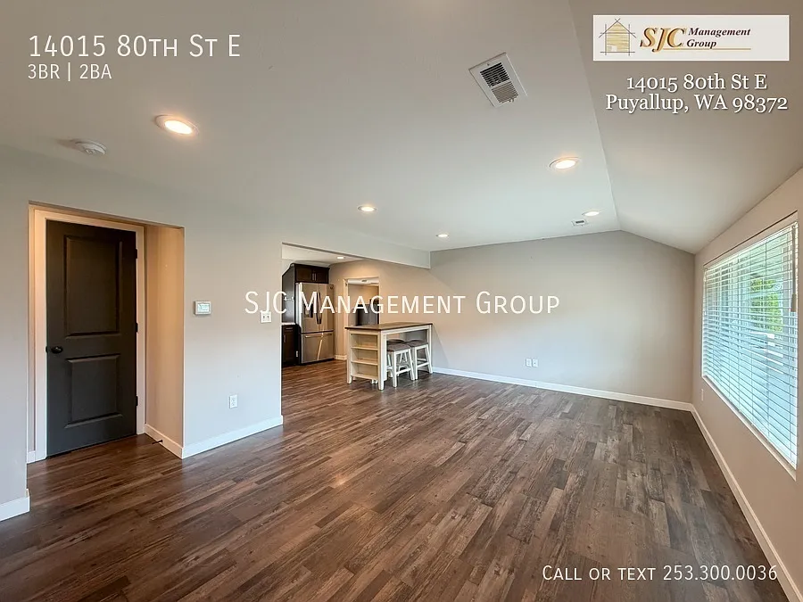 Charming 3 Bedroom Home in Downtown Puyallup — Photo 4
