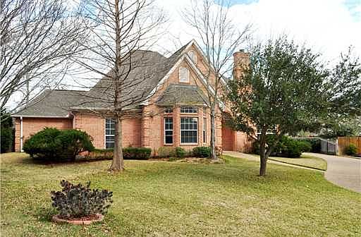 2nd image of 4901 Bay Oaks Ct