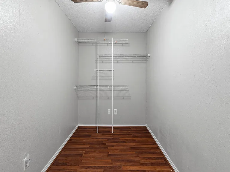 1704 Matagorda Dr — Photo 26