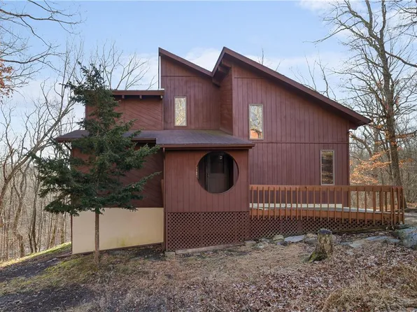 131 Ansted Ct, Bushkill, PA 18324