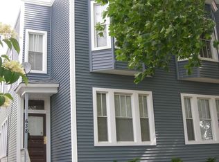 636 W 44th St, Chicago, IL 60609