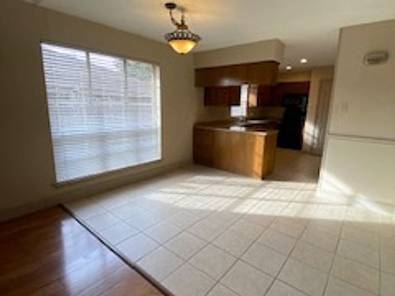 4th image of 8900 Marilyn Dr