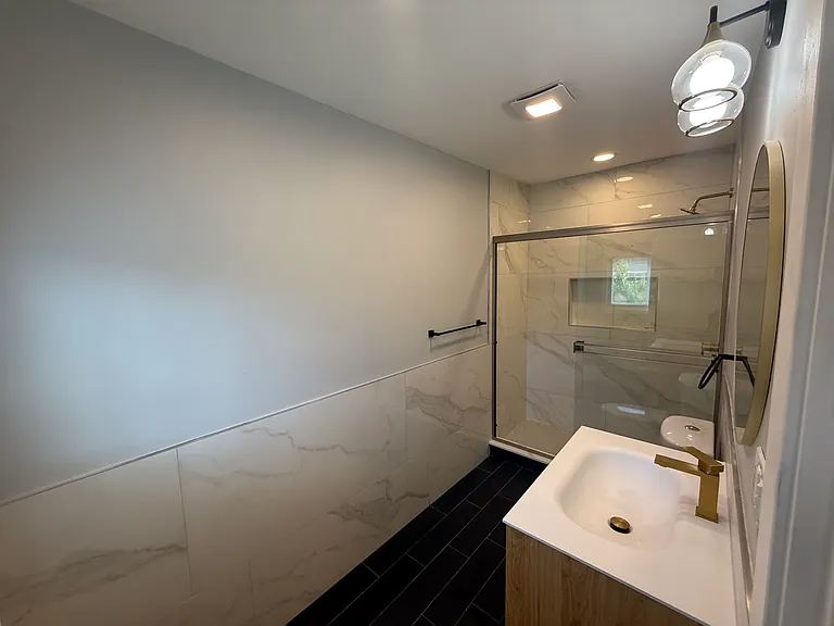 3844 N Central Park Ave #1R — Photo 9