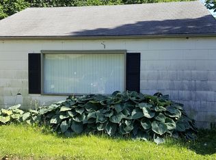 2112 Mitchell St, Lawrence, KS 66046