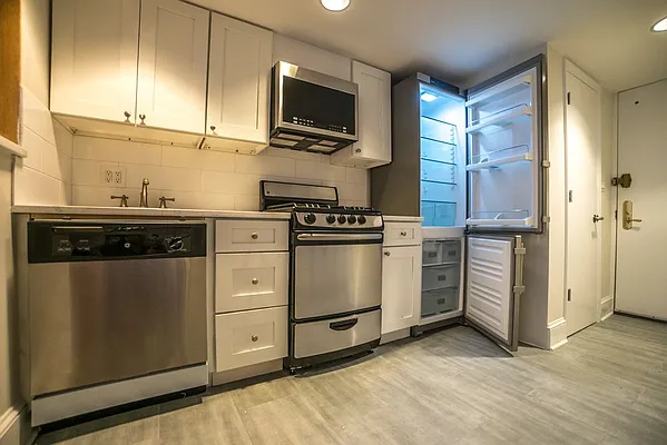Rented by TurfNYC | media 42