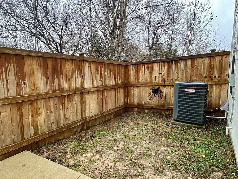 1021 Livingstone Ln — Photo 28