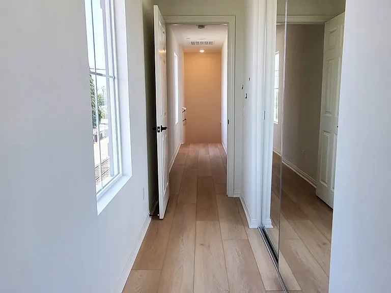 710 N Ethan Way — Photo 6