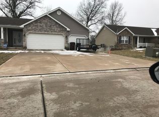 302 Victoria Dr, Troy, MO 63379