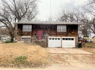 501 S 12th St, Manhattan, KS 66502