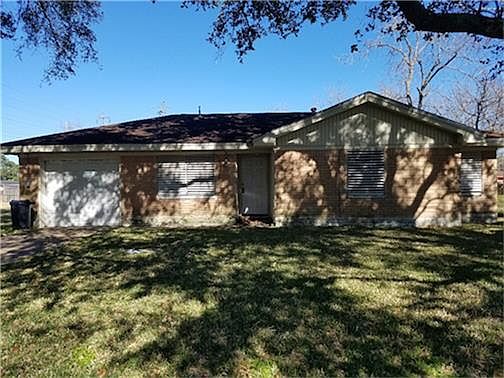 1st image of 1305 Lyric Ln