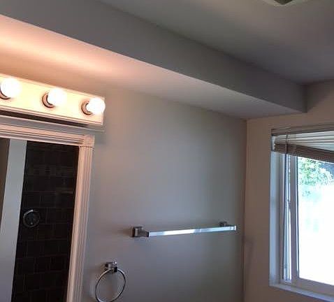 4th image of 222 Holland Ave